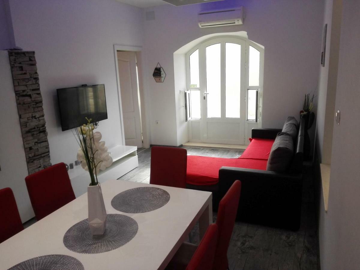 Apartment "M&M" Free Parking Σολίν Εξωτερικό φωτογραφία